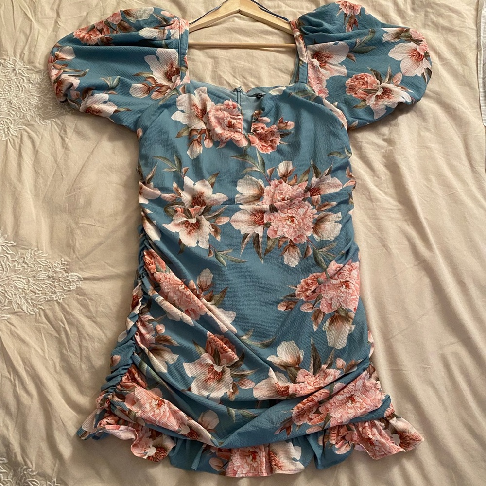 Light Blue Flower Print Dress w Belt